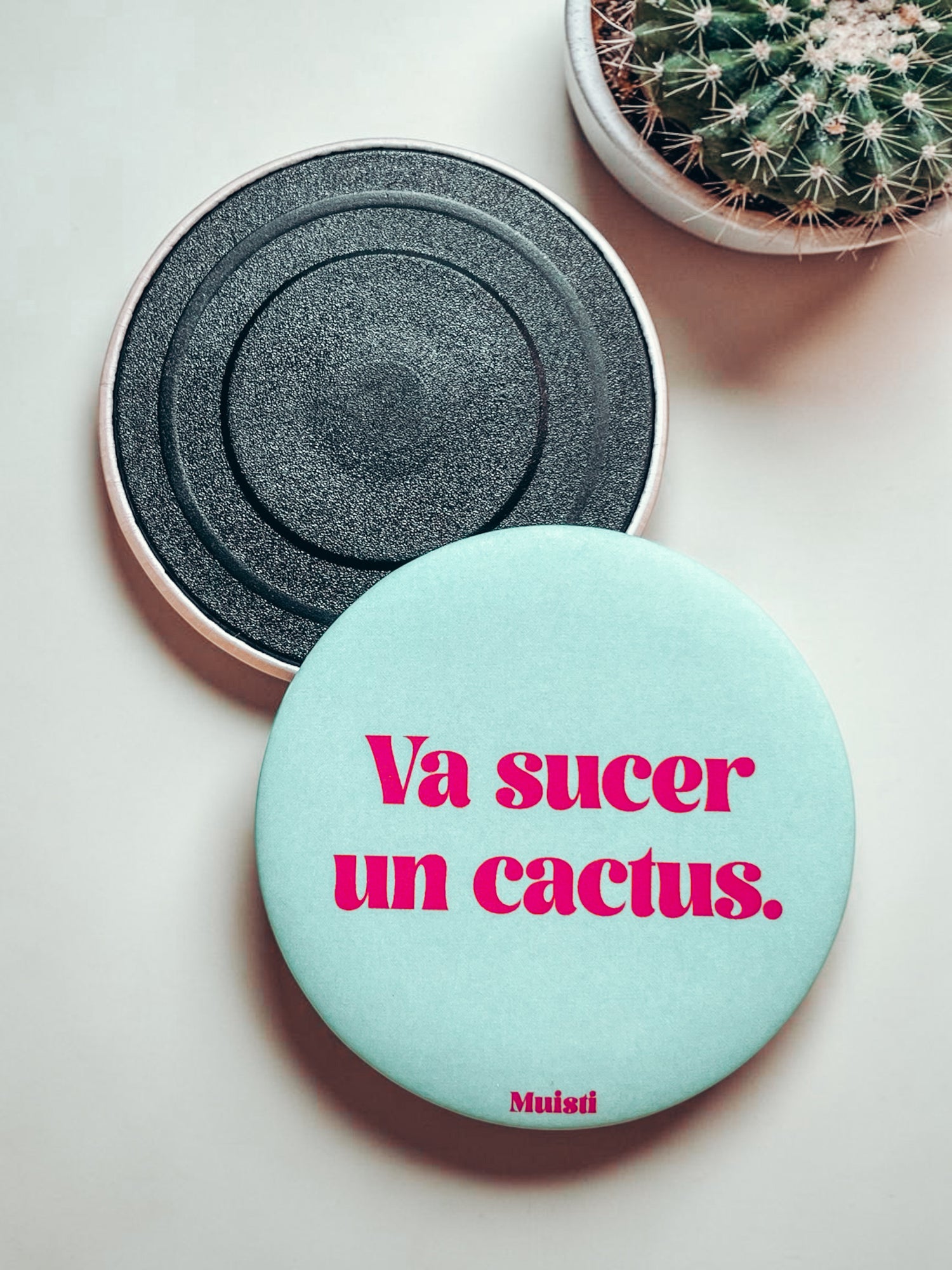 Magnet - Va sucer un cactus